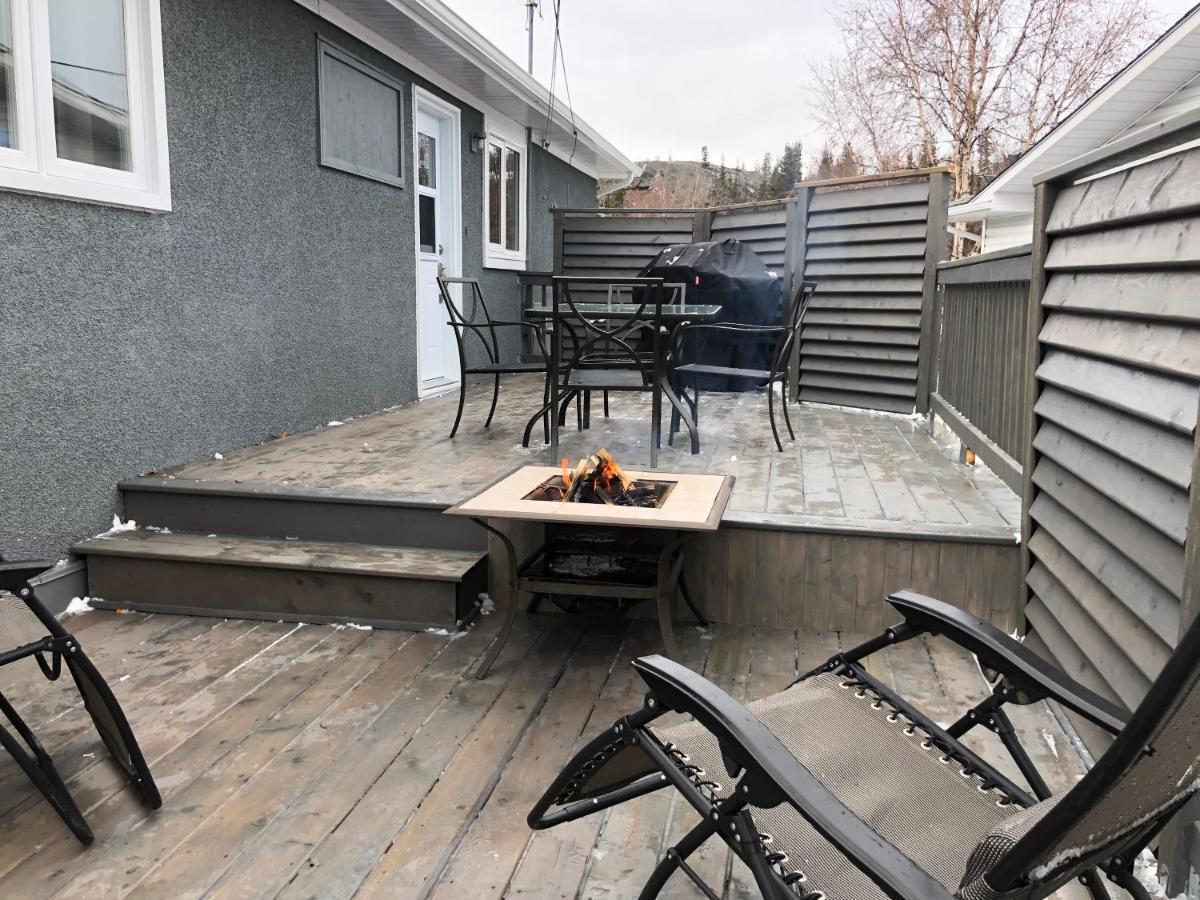 Polar Nights Bed and Breakfast Yellowknife Eksteriør billede