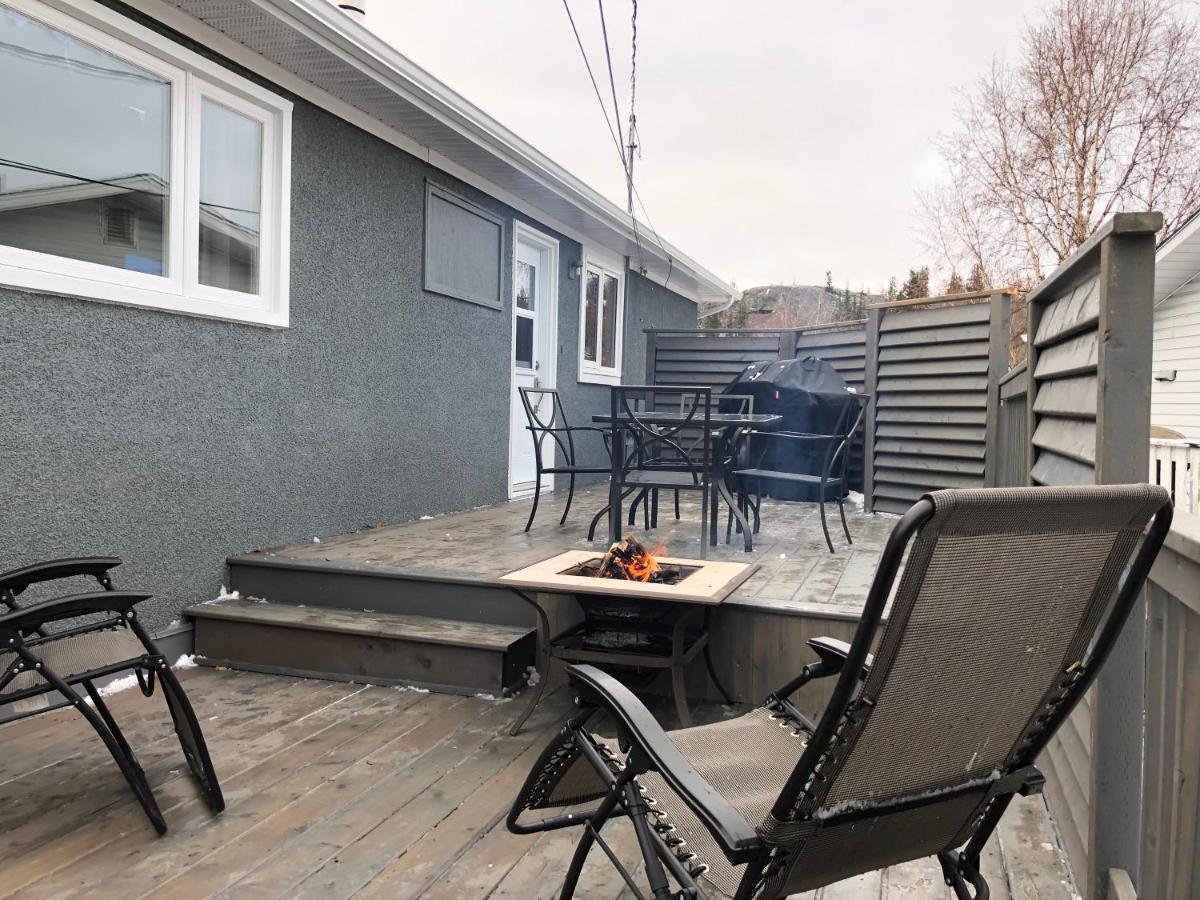 Polar Nights Bed and Breakfast Yellowknife Eksteriør billede