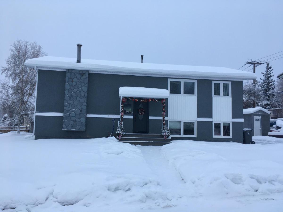 Polar Nights Bed and Breakfast Yellowknife Eksteriør billede